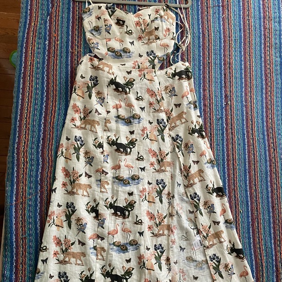100% Linen Reformation Dress - Picture 3 of 6